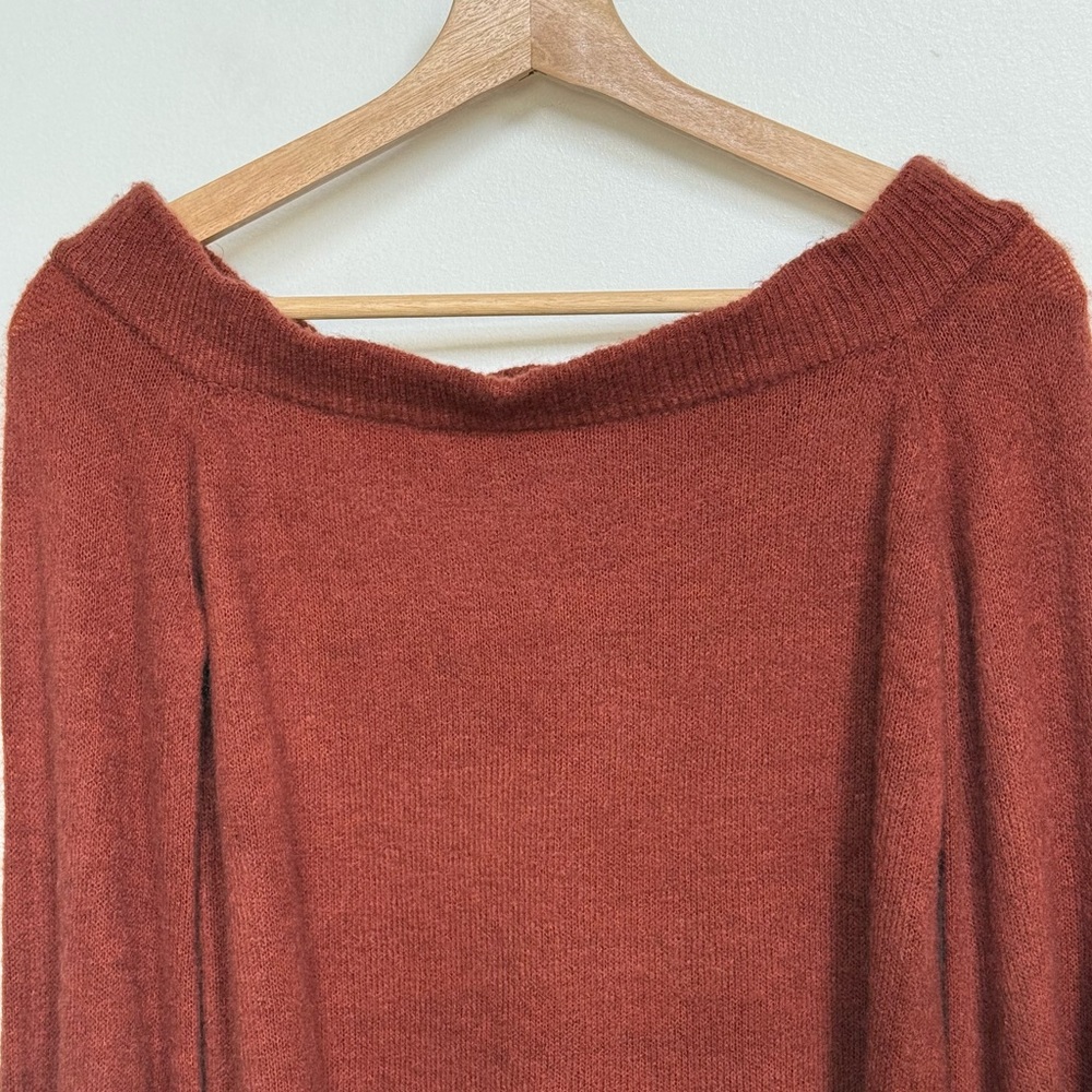 olivaceous off the shoulder sweater NWT m.fredric - Picture 8 of 8